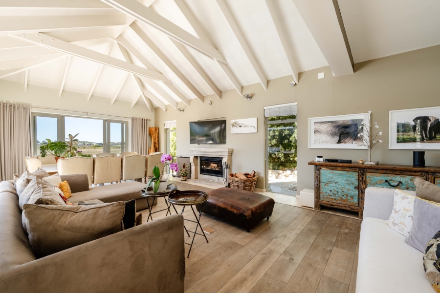 5 Bedroom Property for Sale in Keurbooms River Western Cape